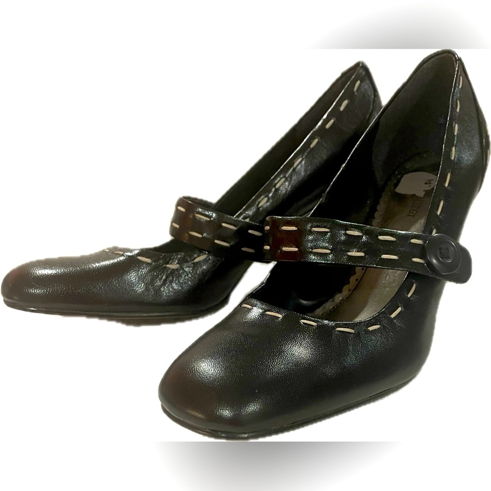Naturalizer black Mary Jane pumps 8.5M NWOB
